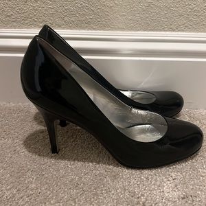 Jessica Simpson patent leather heels, size 7.5